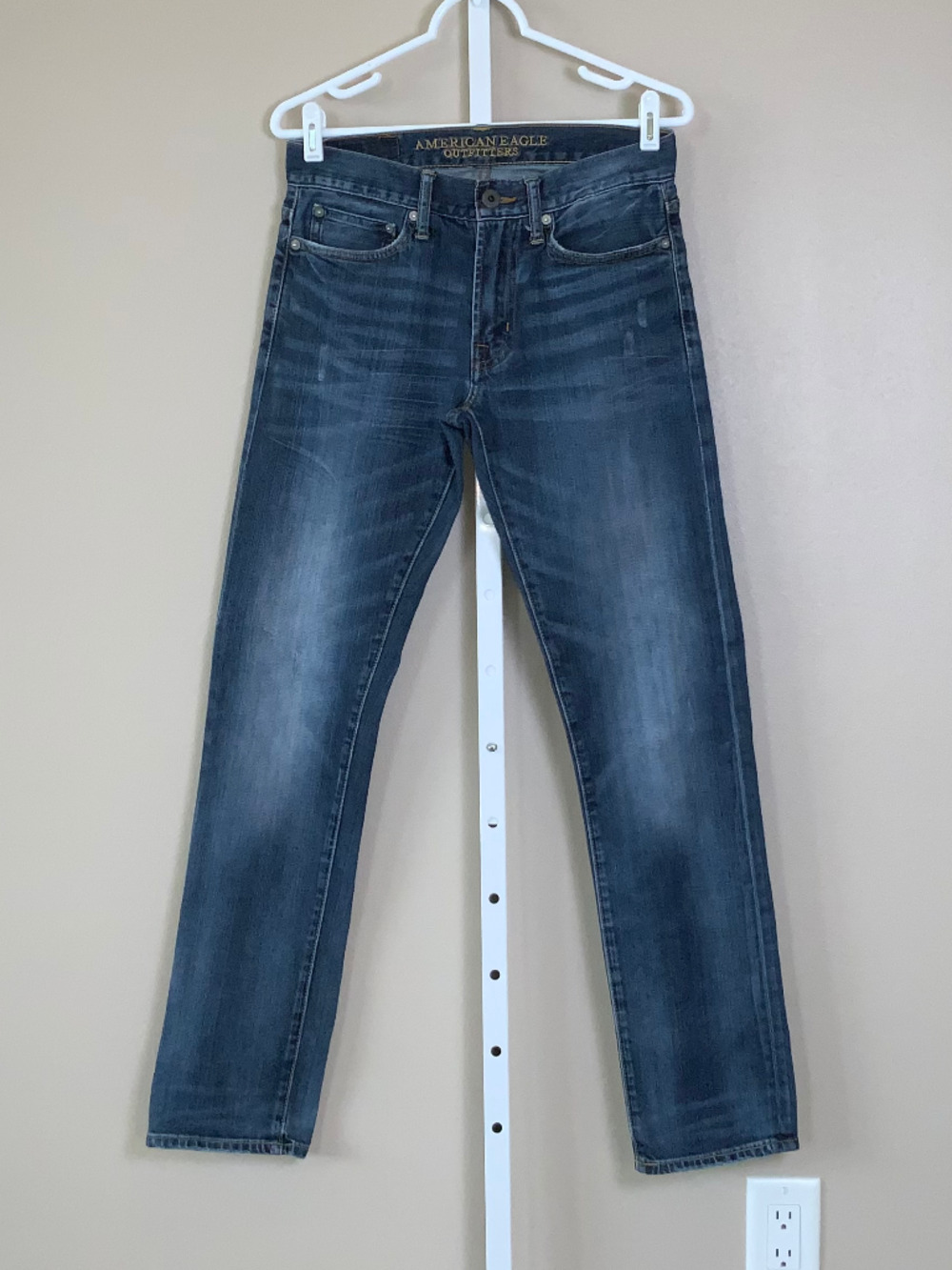 American Eagle Distressed Wash Slim Jeans